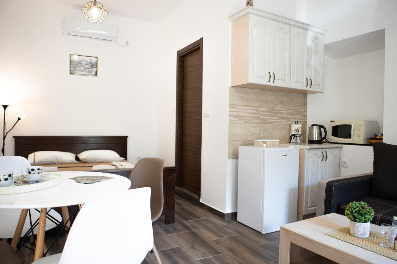Aleksa Guest House เซทินเจ ภายนอก รูปภาพ