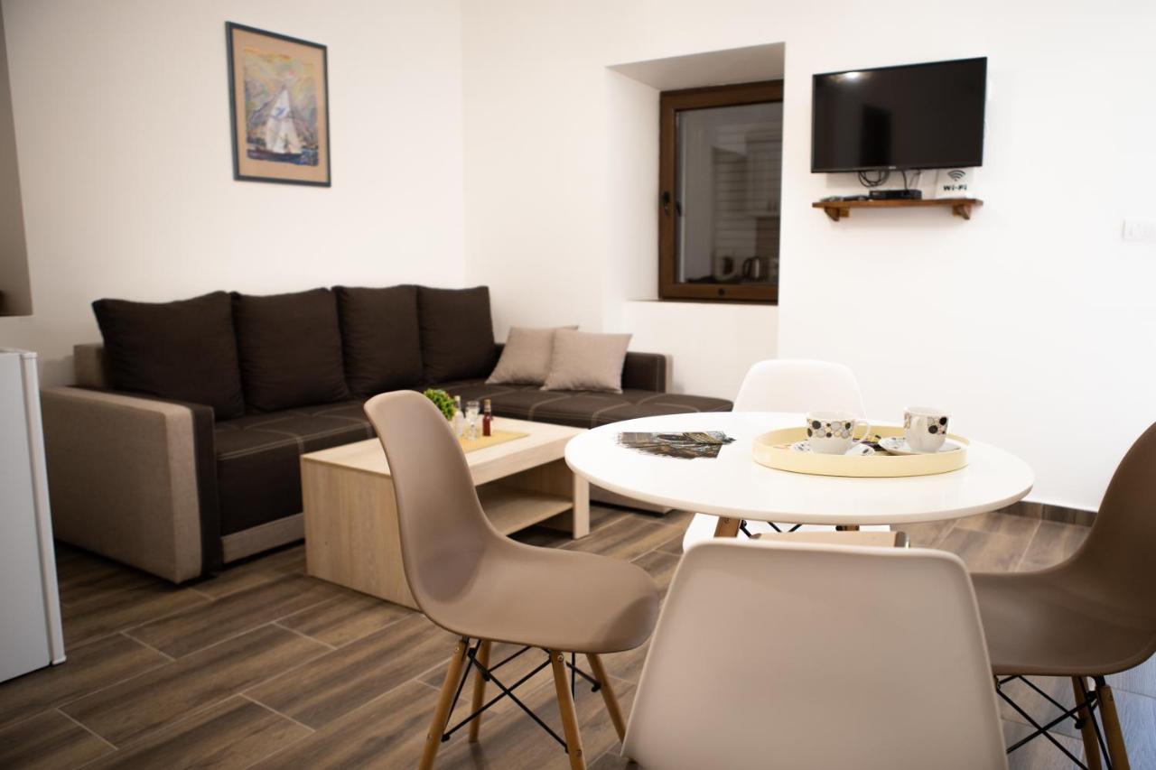 Aleksa Guest House เซทินเจ ภายนอก รูปภาพ