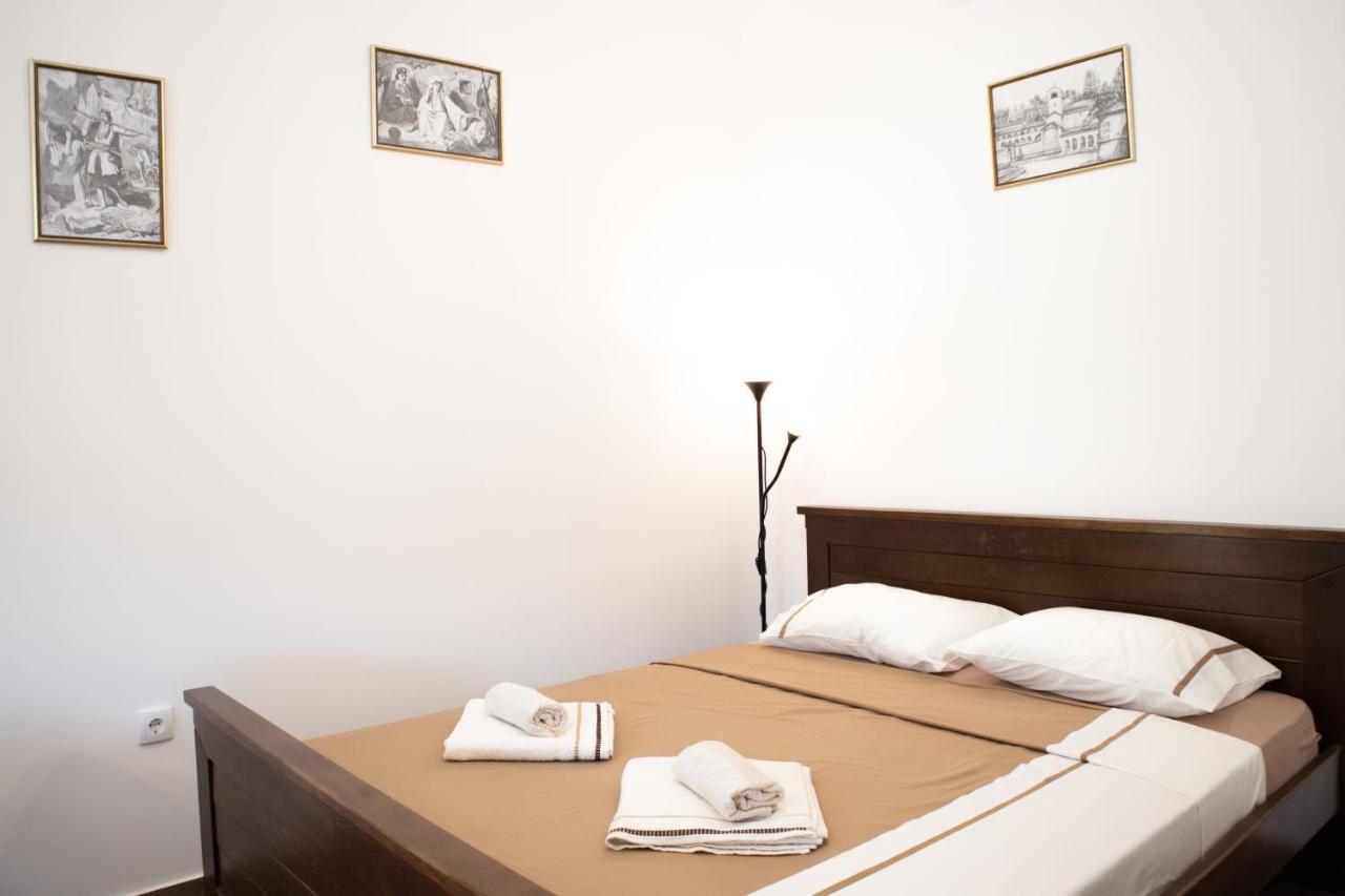 Aleksa Guest House เซทินเจ ภายนอก รูปภาพ